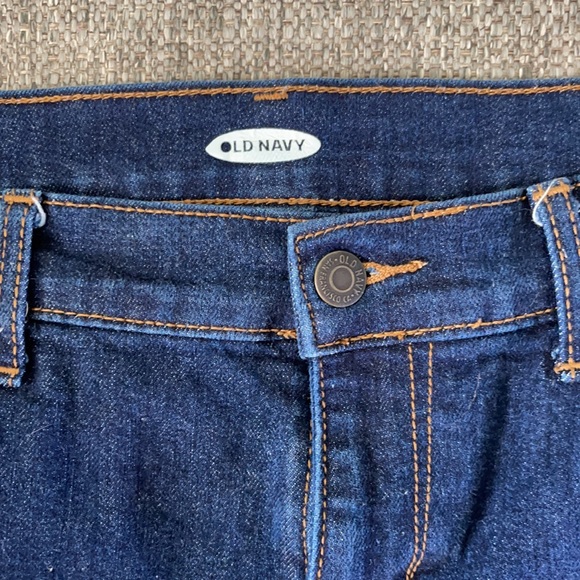 Old Navy Women’s Shorts Size 12 - Picture 4 of 4